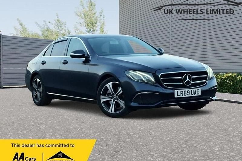Blue Used 2019 Mercedes E220 SE Sedan | £9,390 (Super price) - Image 1/1