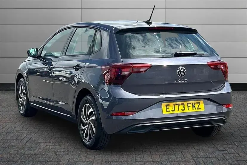 Used VW Polo Life 80 HP (58 kW) 2023 Grey Hatchback