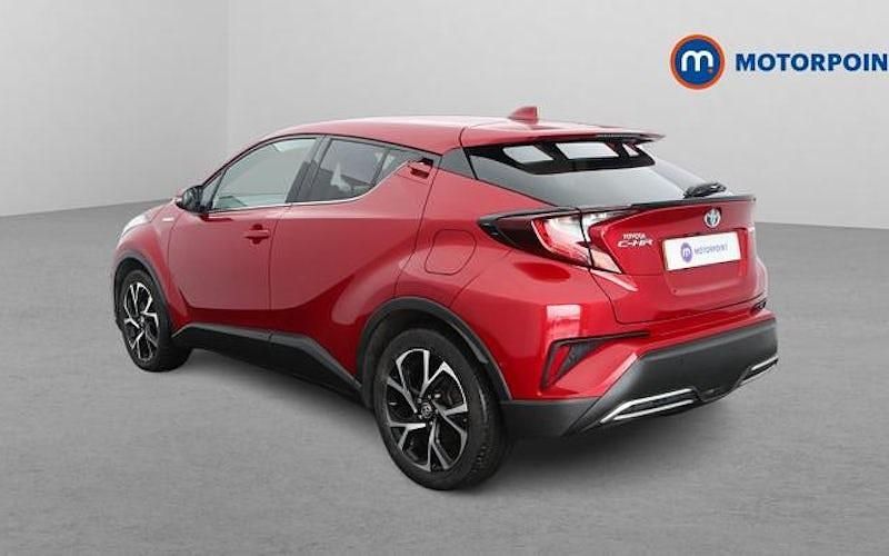 Second-hand Toyota C-HR Design 184 CP (135 kW) 2023 SUV