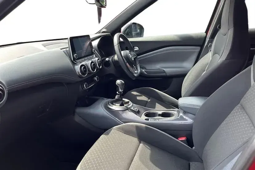 Used Nissan Juke N-Connecta 117 HP (86 kW) 2020 Red SUV