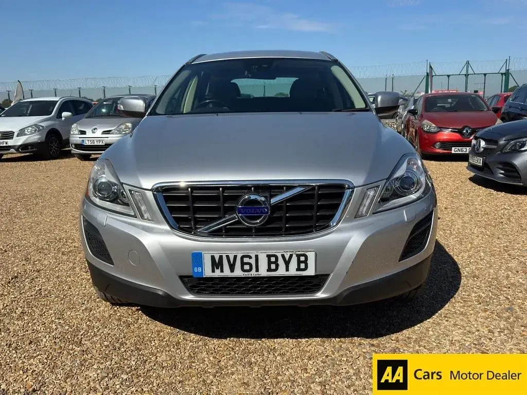 Used Volvo XC60 SE Lux 2011 Silver SUV