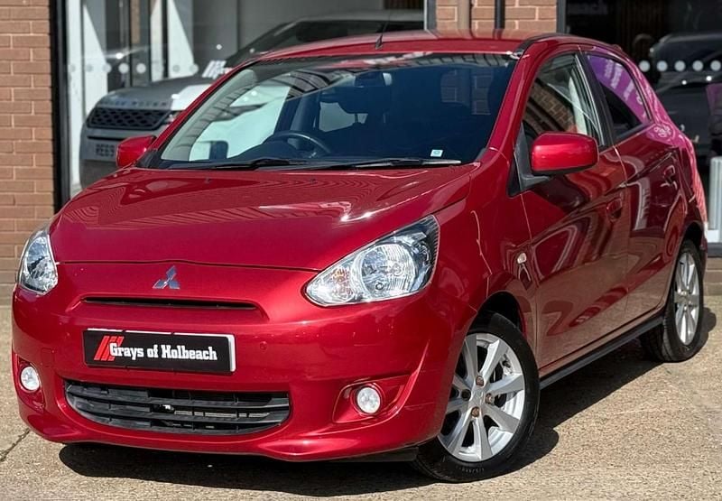 Used Mitsubishi Mirage 2015 Red Hatchback