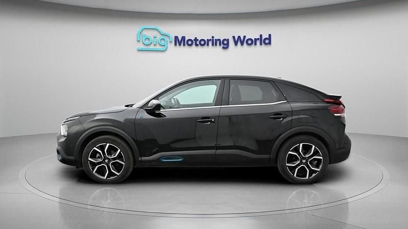 Used Citroën e-C4 Shine 100 kW (136 HP) 2024 Hatchback