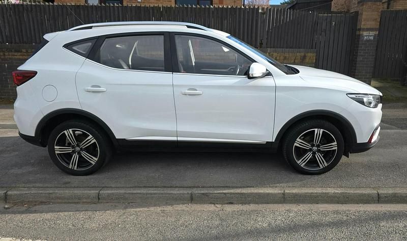 Used MG ZS 106 HP (77 kW) 2019 White SUV