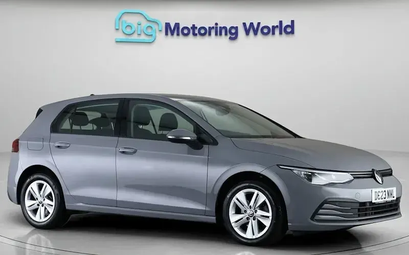Used VW Golf VIII Life 131 HP (96 kW) 2023 Hatchback