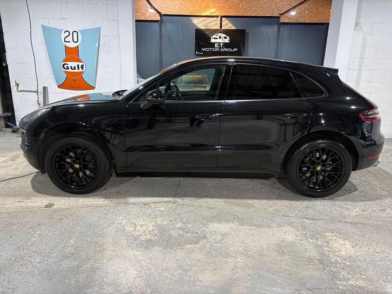 Used Porsche Macan 2018 Black SUV