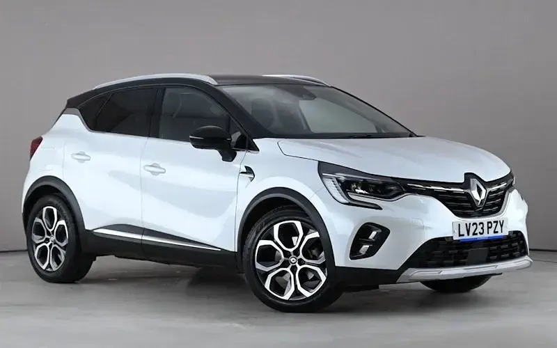 Begagnad Renault Captur Techno 143 HK (105 kW) 2023 SUV