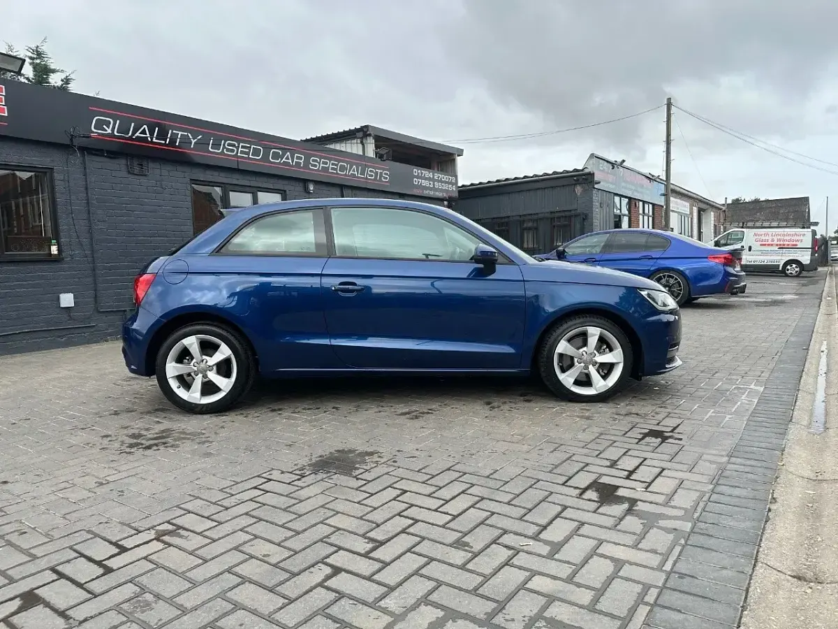 Used Audi A1 Sport 123 HP (90 kW) 2015 Blue Hatchback