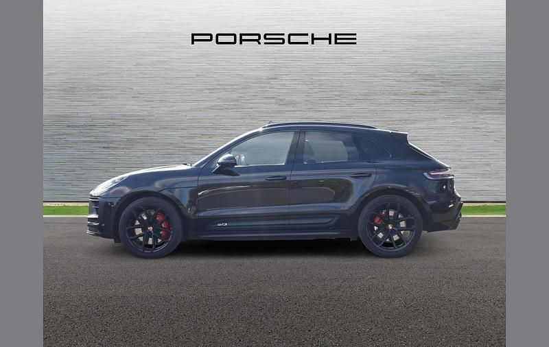 Used Porsche Macan GTS 440 HP (323 kW) 2022 Black SUV