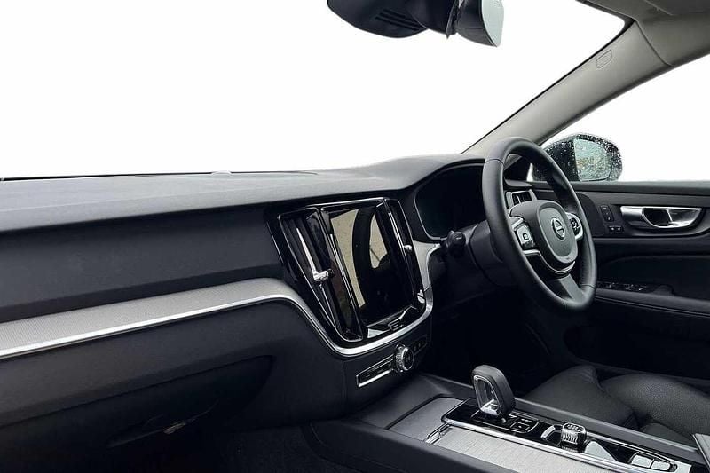 Used Volvo V60 Plus 197 HP (144 kW) 2025 Vapour grey Estate