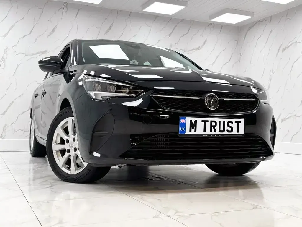 Used Vauxhall Corsa Design Edition 100 HP (73 kW) 2023 Black Hatchback