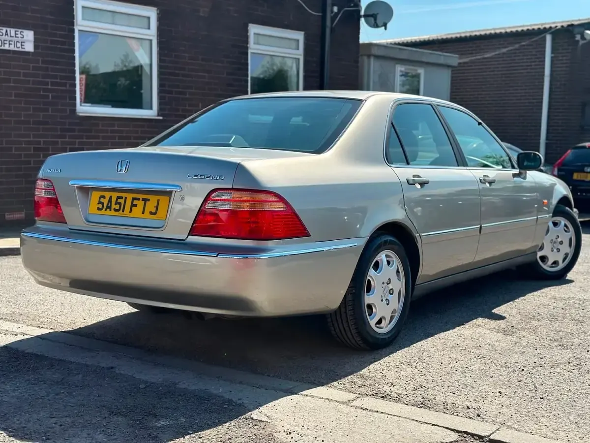 Used Honda Legend 205 HP (150 kW) 2001 Gold Sedan