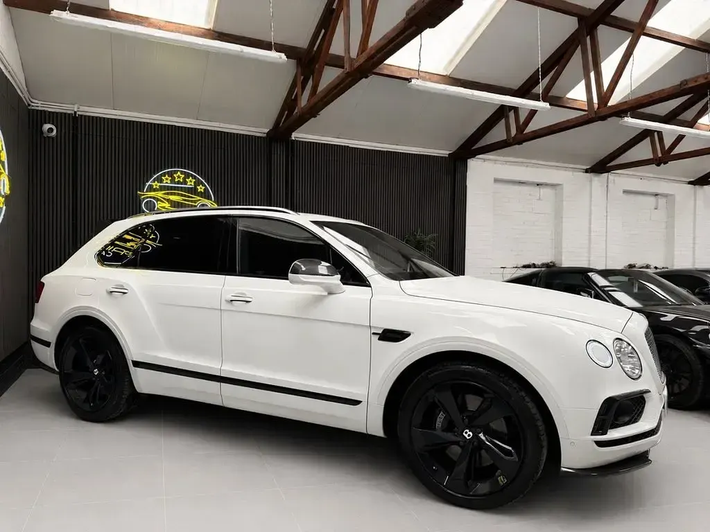 Used Bentley Bentayga 2018 White SUV