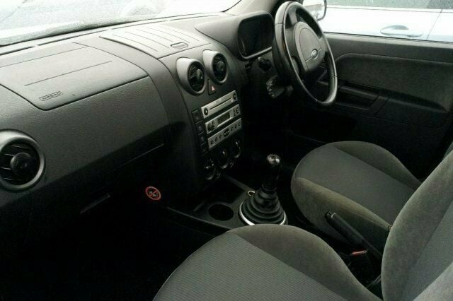 Used Ford Fusion 67 HP (49 kW) 2004 Estate