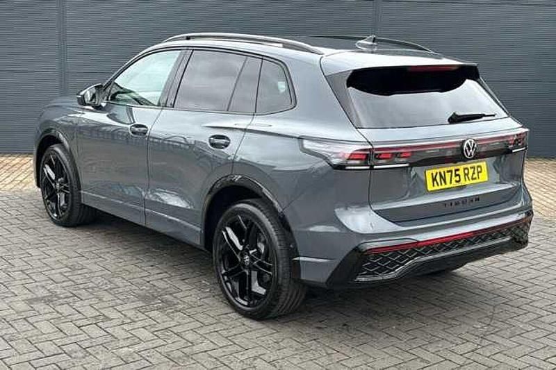 Used VW Tiguan R-line 204 HP (150 kW) 2025 Grey SUV