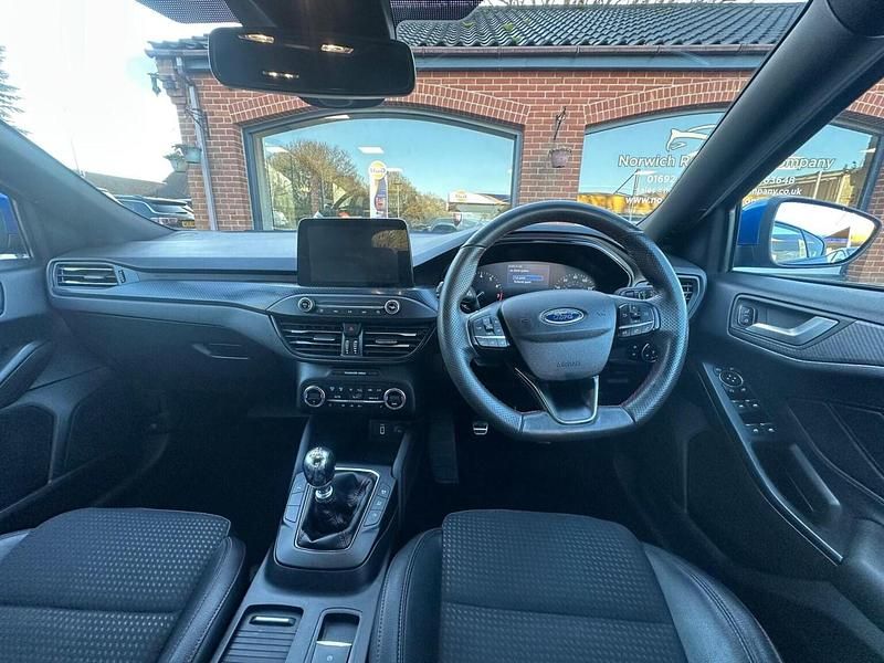 Used Ford Focus ST-Line X 125 HP (91 kW) 2019 Blue Hatchback