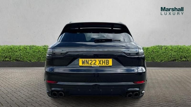 Used Porsche Cayenne 460 HP (338 kW) 2022 Black SUV