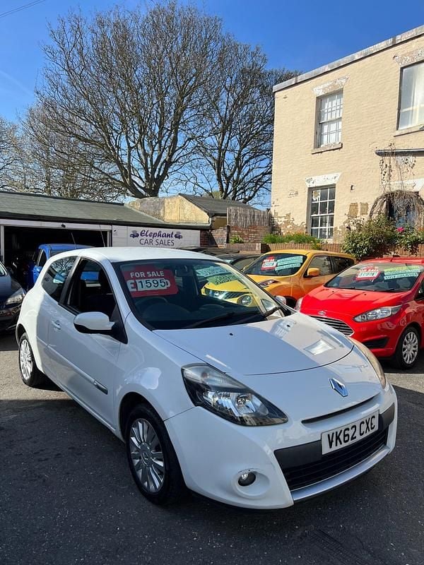 Used Renault Clio IV Expression+ 2012 White Hatchback