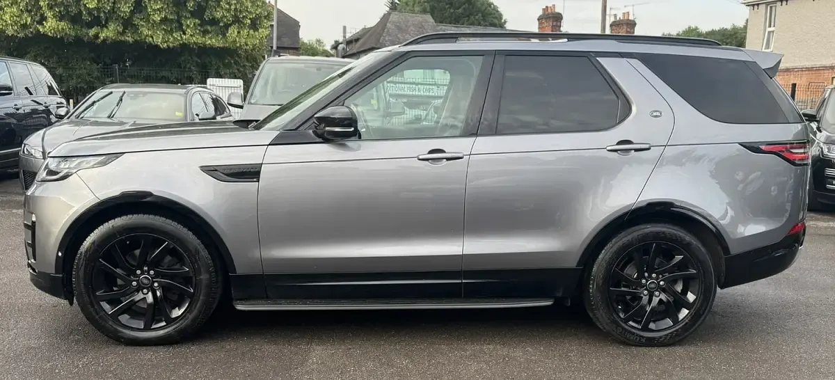 Used Land Rover Discovery 5 Landmark 240 HP (176 kW) 2019 Grey SUV