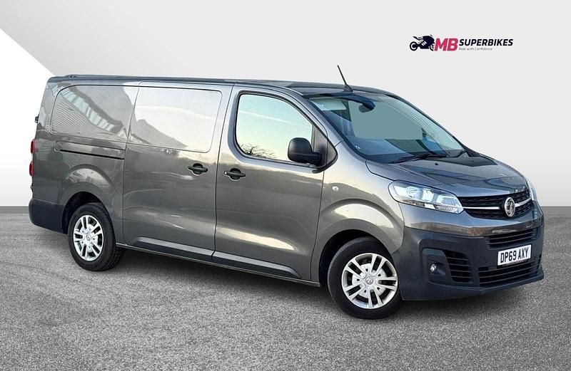 Used Vauxhall Vivaro 150 HP (110 kW) 2020 Grey MPV