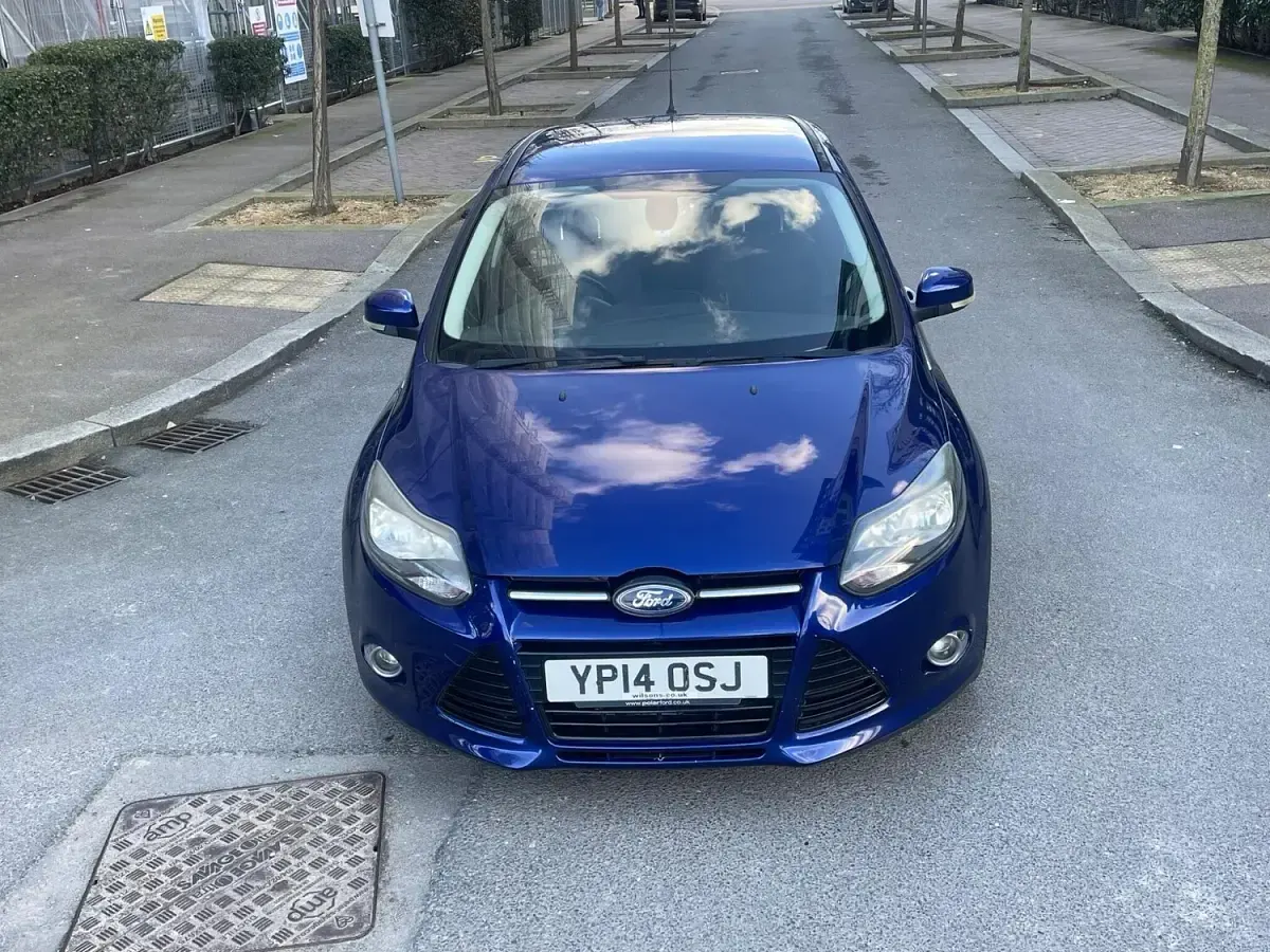 Used Ford Focus Titanium 125 HP (91 kW) 2014 Blue Hatchback