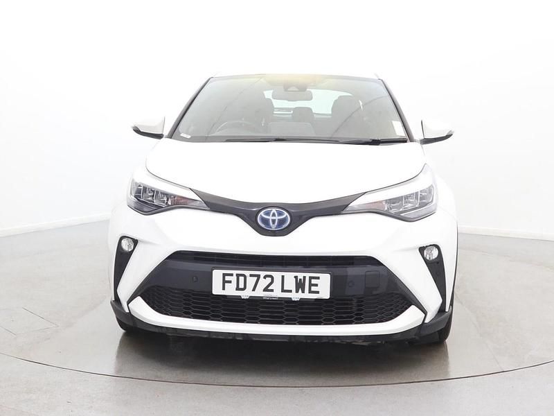 Used Toyota C-HR 122 HP (89 kW) 2023 White SUV
