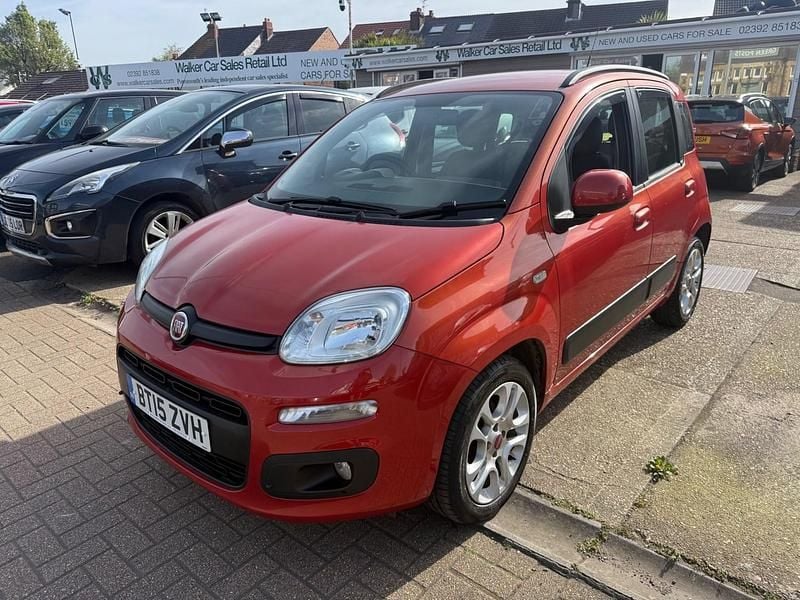 Used Fiat Panda Lounge 69 HP (50 kW) 2015 Red Hatchback