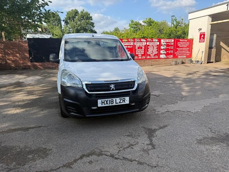 Used Peugeot Partner S 2018 White MPV
