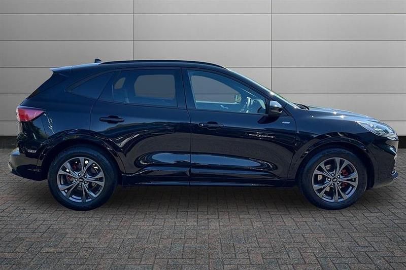 Gebraucht Ford Kuga ST-Line 150 PS (110 kW) 2023 Schwarz SUV