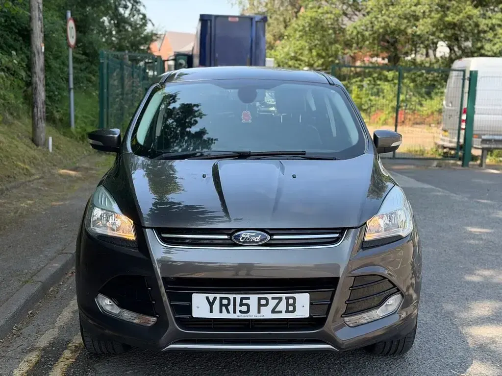 Used Ford Kuga Titanium 150 HP (110 kW) 2015 Grey SUV