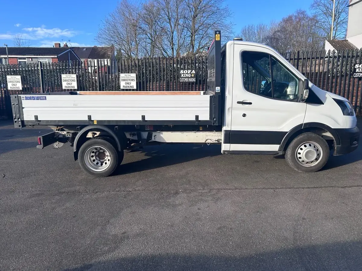 Used Ford Transit 130 HP (95 kW) 2021 White Cabriolet