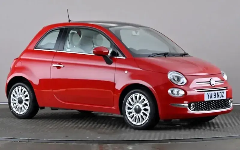 Used Fiat 500 Lounge 69 HP (50 kW) 2019 Hatchback
