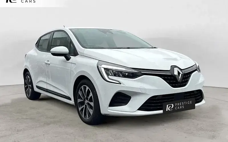 Used Renault Clio Iconic 90 HP (66 kW) 2022 Hatchback