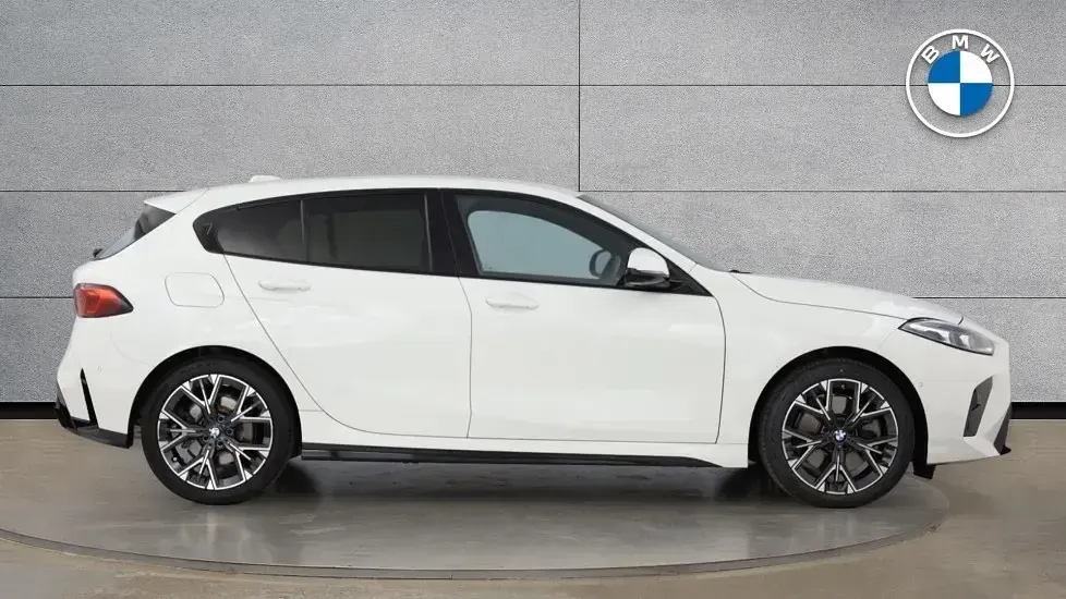 Used BMW 123 M Sport 215 HP (158 kW) 2026 White Hatchback