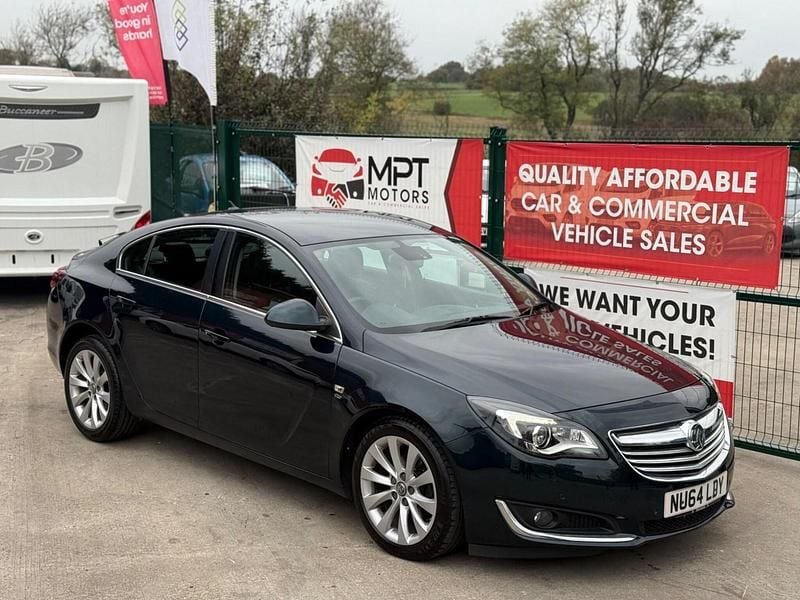 Green Used 2014 Vauxhall Insignia Elite Hatchback | £3,750 (Fair price) - Image 1/4