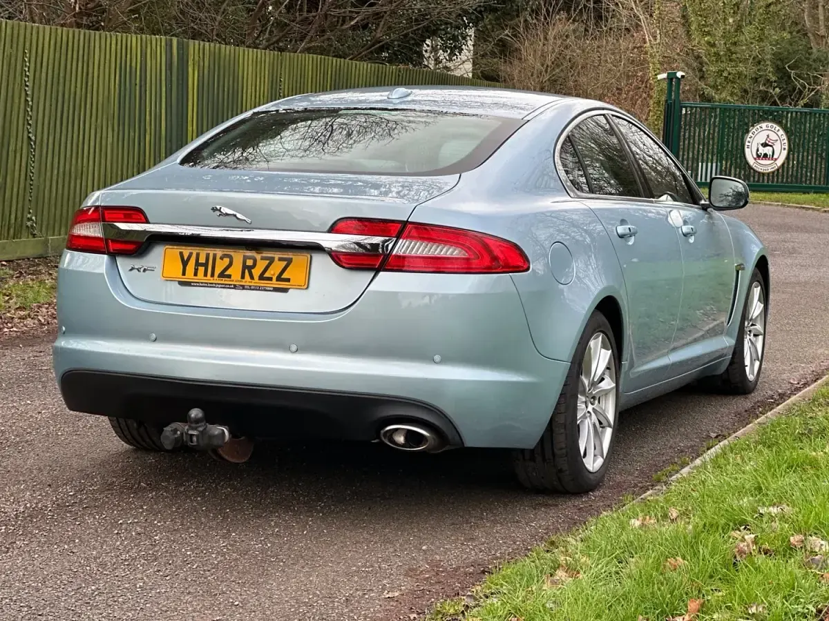 Używany Jaguar XF Premium Luxury 190 KM (139 kW) 2012 Niebieski Sedan/Limuzyna