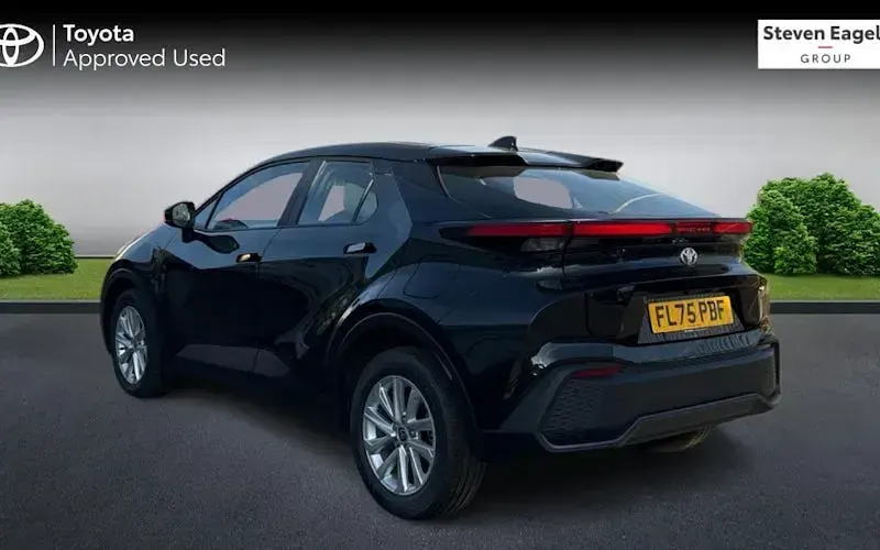 Used Toyota C-HR 140 HP (102 kW) 2025 Black SUV