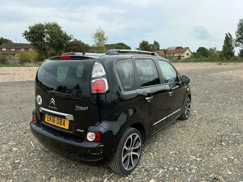 Usado Citroën C3 Picasso Platinum 110 HP (80 kW) 2016 Preto Monovolume