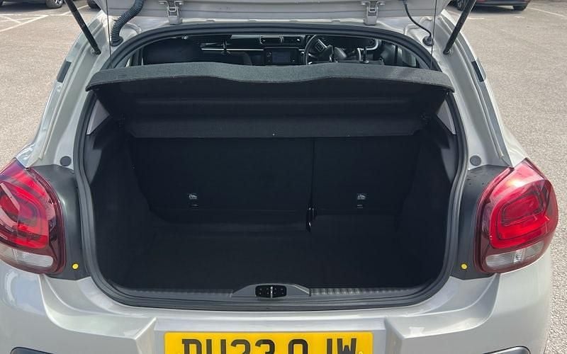 Usado Citroën C3 PureTech 83 HP (61 kW) 2023 Bege Citadino