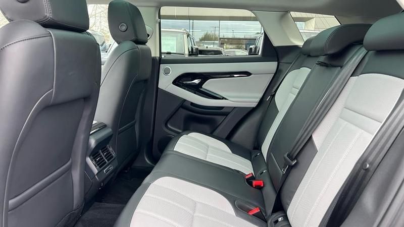 Used Land Rover Range Rover evoque HSE Dynamic 204 HP (150 kW) 2024 Grey SUV