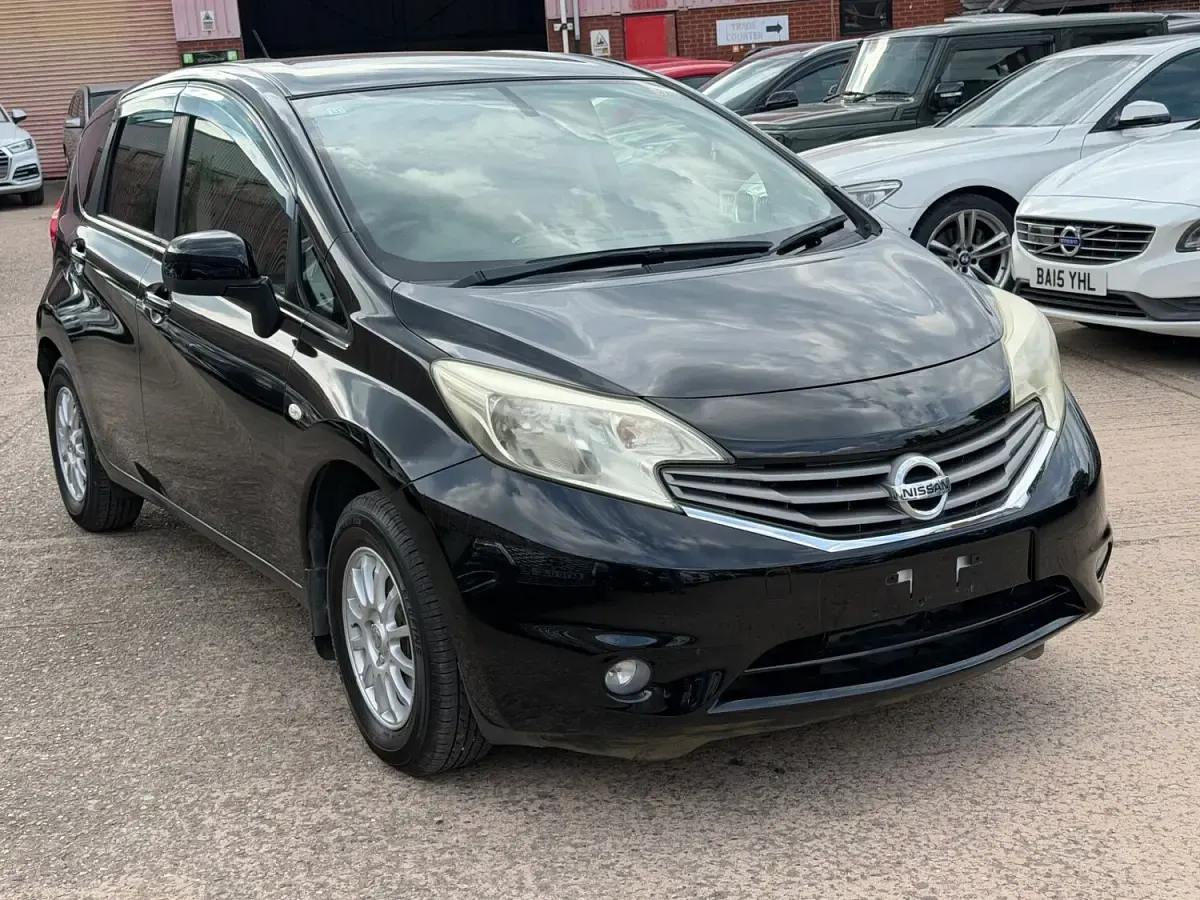 Used Nissan Note 98 HP (72 kW) 2013 Black Hatchback