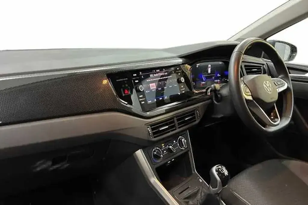 Used VW Polo 95 HP (69 kW) 2023 Hatchback