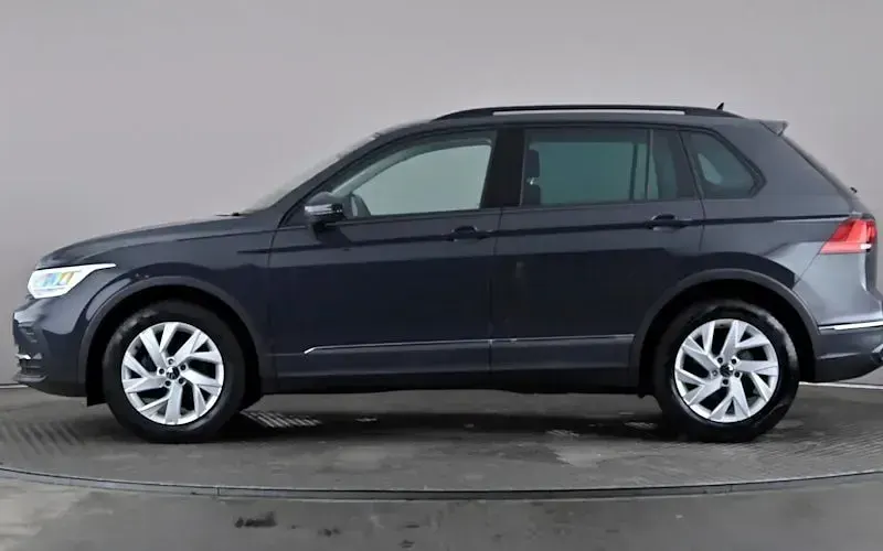 Used VW Tiguan Life 131 HP (96 kW) 2022 Grey SUV