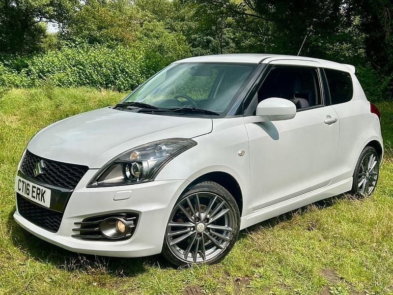Used Suzuki Swift Sport 134 HP (98 kW) 2016 White Hatchback