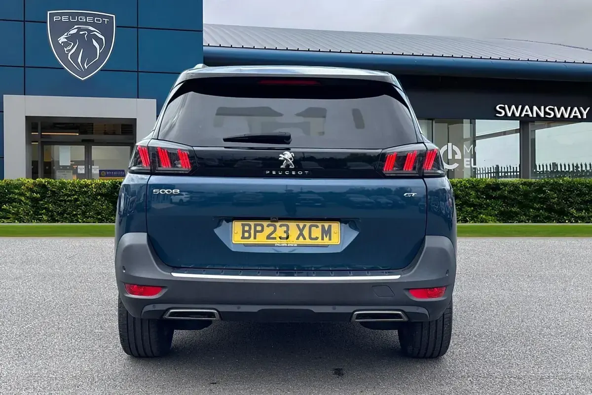 Used Peugeot 5008 GT 130 HP (95 kW) 2023 Blue SUV