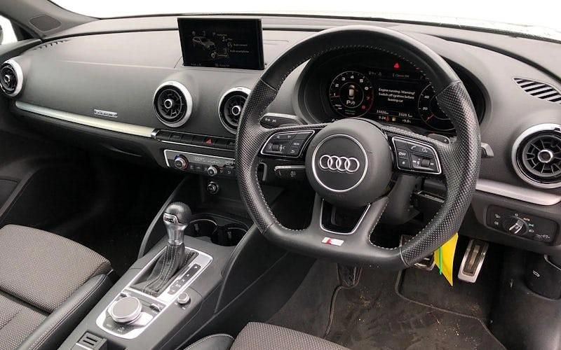 Used Audi A3 Sportback Black Edition 190 HP (139 kW) 2019 White Hatchback