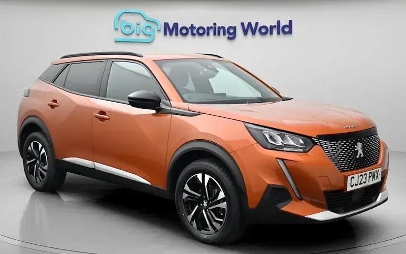 Used Peugeot 2008 Allure+ 101 HP (74 kW) 2023 SUV