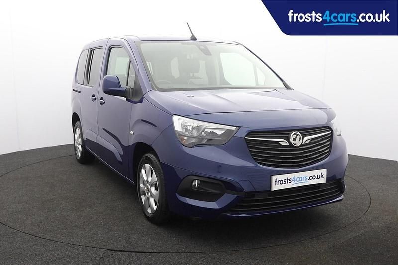 Blue Used 2021 Vauxhall Combo MPV | £13,995 (Expensive) - Image 1/4