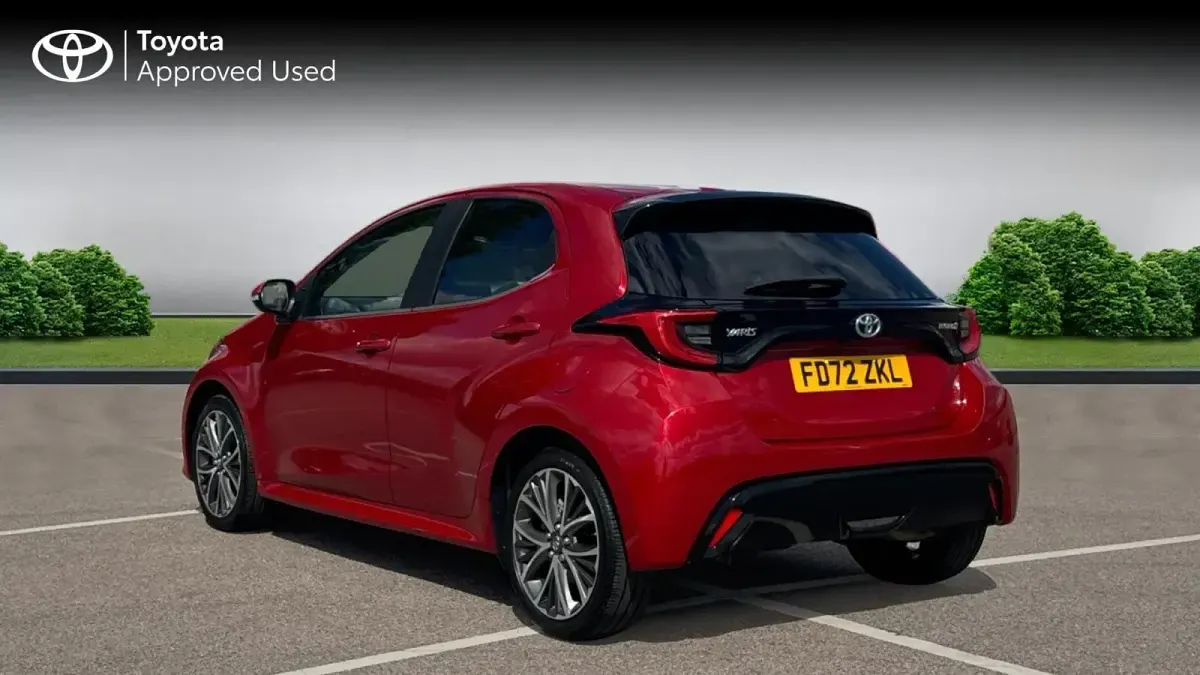 Used Toyota Yaris 116 HP (85 kW) 2023 Scarlet flare Hatchback
