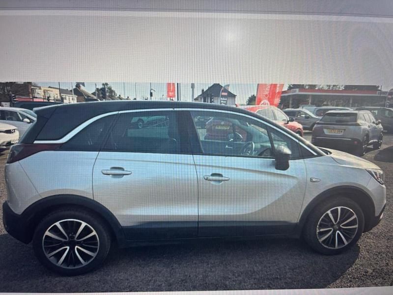 Used Vauxhall Crossland X Elite 83 HP (61 kW) 2019 Silver SUV